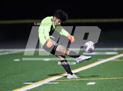 Thumbnail 1 in Whitehall-Yearling vs. Bloom-Carroll (OHSAA D2 District) photogallery.