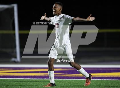 Thumbnail 1 in Whitehall-Yearling vs. Bloom-Carroll (OHSAA D2 District) photogallery.