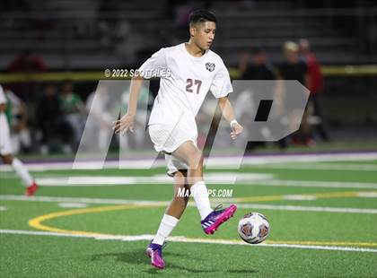 Thumbnail 3 in Whitehall-Yearling vs. Bloom-Carroll (OHSAA D2 District) photogallery.