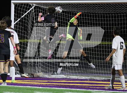 Thumbnail 2 in Whitehall-Yearling vs. Bloom-Carroll (OHSAA D2 District) photogallery.