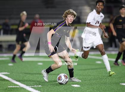 Thumbnail 3 in Whitehall-Yearling vs. Bloom-Carroll (OHSAA D2 District) photogallery.