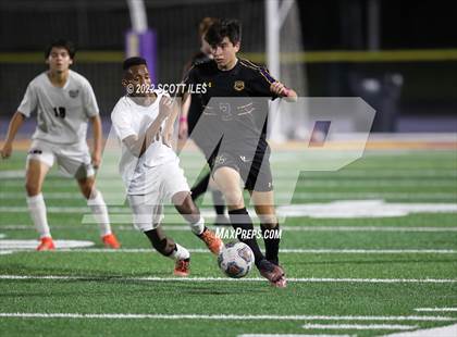 Thumbnail 2 in Whitehall-Yearling vs. Bloom-Carroll (OHSAA D2 District) photogallery.