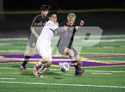 Thumbnail 3 in Whitehall-Yearling vs. Bloom-Carroll (OHSAA D2 District) photogallery.