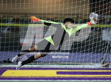 Thumbnail 1 in Whitehall-Yearling vs. Bloom-Carroll (OHSAA D2 District) photogallery.