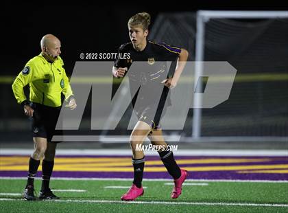 Thumbnail 3 in Whitehall-Yearling vs. Bloom-Carroll (OHSAA D2 District) photogallery.