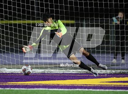 Thumbnail 2 in Whitehall-Yearling vs. Bloom-Carroll (OHSAA D2 District) photogallery.