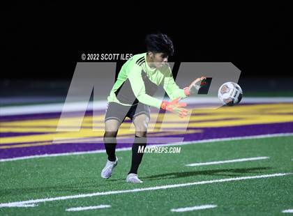 Thumbnail 2 in Whitehall-Yearling vs. Bloom-Carroll (OHSAA D2 District) photogallery.