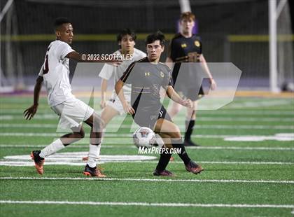 Thumbnail 1 in Whitehall-Yearling vs. Bloom-Carroll (OHSAA D2 District) photogallery.