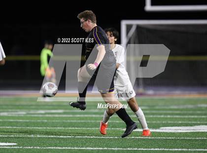 Thumbnail 1 in Whitehall-Yearling vs. Bloom-Carroll (OHSAA D2 District) photogallery.