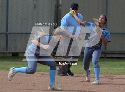 Thumbnail 2 in Redlands vs. Norco photogallery.
