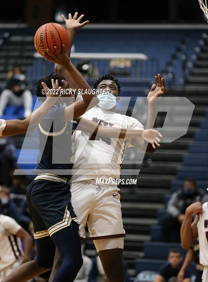 Thumbnail 3 in Althoff vs Belleville West (Chick-fil-A Classic) photogallery.