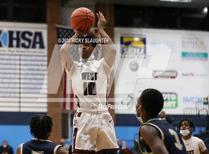 Thumbnail 3 in Althoff vs Belleville West (Chick-fil-A Classic) photogallery.