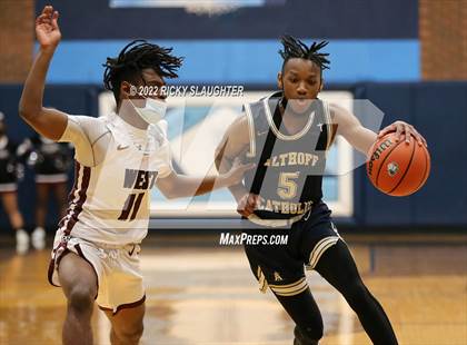 Thumbnail 3 in Althoff vs Belleville West (Chick-fil-A Classic) photogallery.