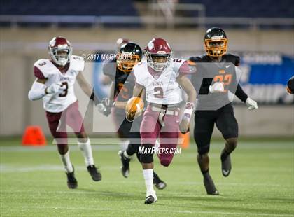Thumbnail 2 in Raines vs. Cocoa (FHSAA Class 4A Final) photogallery.