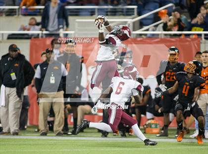 Thumbnail 1 in Raines vs. Cocoa (FHSAA Class 4A Final) photogallery.