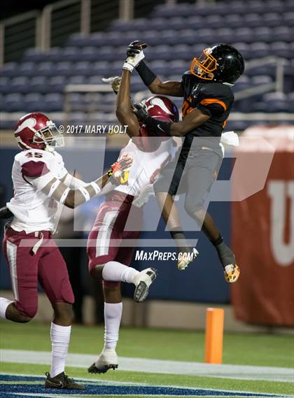 Thumbnail 3 in Raines vs. Cocoa (FHSAA Class 4A Final) photogallery.