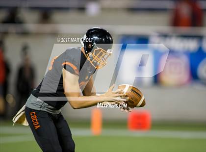 Thumbnail 1 in Raines vs. Cocoa (FHSAA Class 4A Final) photogallery.