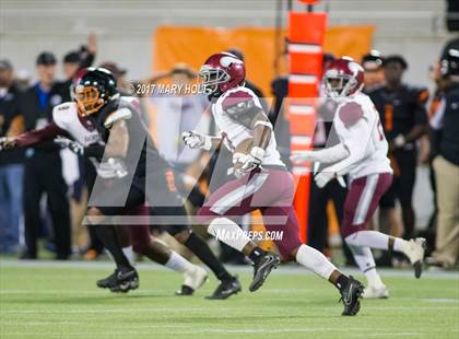 Thumbnail 3 in Raines vs. Cocoa (FHSAA Class 4A Final) photogallery.