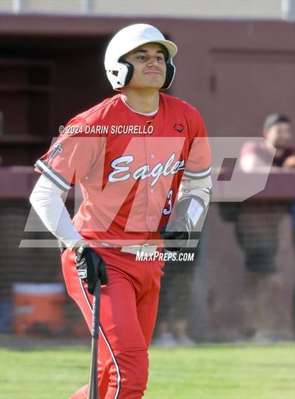 Thumbnail 2 in Arrowhead Christian vs. Mountain Pointe (Coach Bob National Invitational) photogallery.