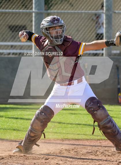 Thumbnail 3 in Arrowhead Christian vs. Mountain Pointe (Coach Bob National Invitational) photogallery.