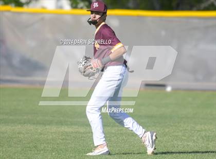 Thumbnail 3 in Arrowhead Christian vs. Mountain Pointe (Coach Bob National Invitational) photogallery.