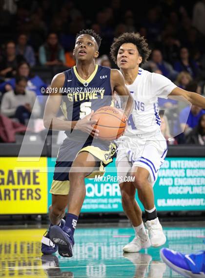 Thumbnail 3 in Stoney Creek vs. Rochester (Oakland University) photogallery.