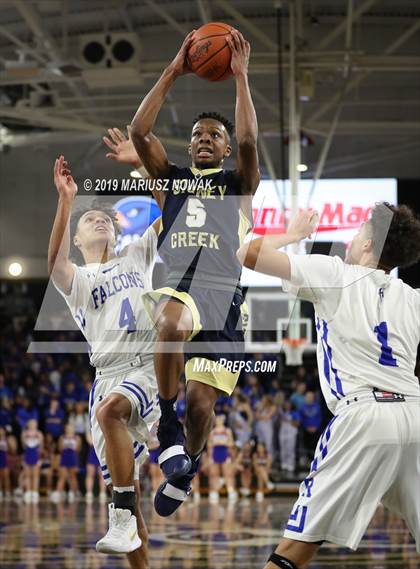 Thumbnail 1 in Stoney Creek vs. Rochester (Oakland University) photogallery.