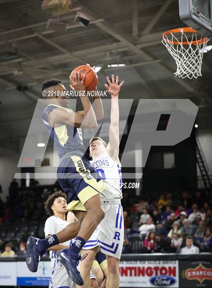 Thumbnail 3 in Stoney Creek vs. Rochester (Oakland University) photogallery.