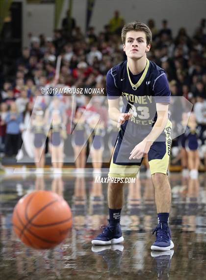 Thumbnail 1 in Stoney Creek vs. Rochester (Oakland University) photogallery.