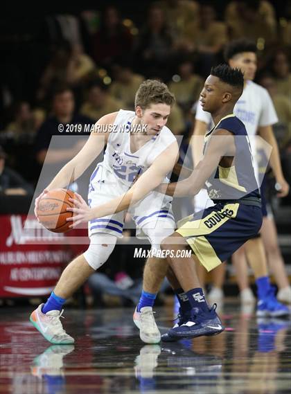 Thumbnail 3 in Stoney Creek vs. Rochester (Oakland University) photogallery.