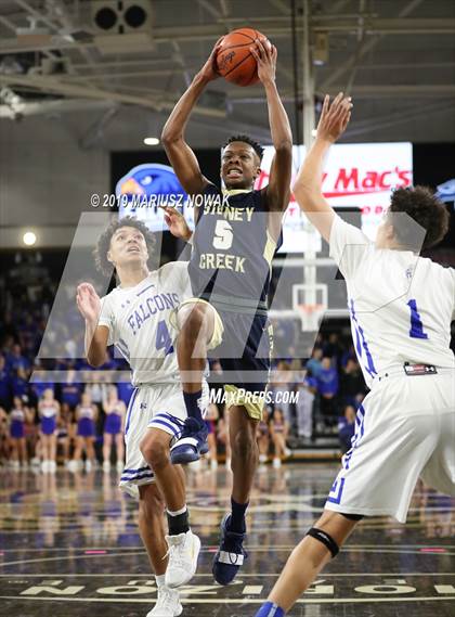 Thumbnail 3 in Stoney Creek vs. Rochester (Oakland University) photogallery.