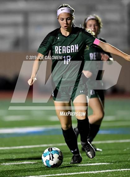 Thumbnail 3 in Reagan [Ronald] vs Judson (NEISD Tournament) photogallery.