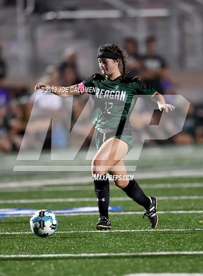 Thumbnail 3 in Reagan [Ronald] vs Judson (NEISD Tournament) photogallery.