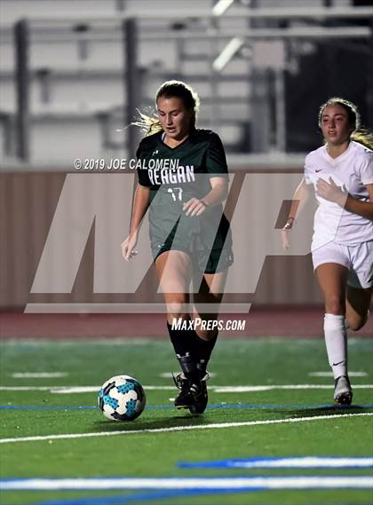 Thumbnail 1 in Reagan [Ronald] vs Judson (NEISD Tournament) photogallery.