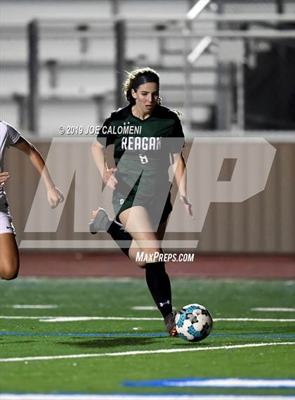 Thumbnail 2 in Reagan [Ronald] vs Judson (NEISD Tournament) photogallery.