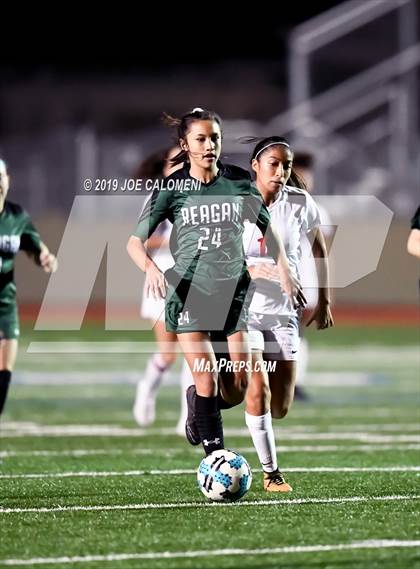 Thumbnail 2 in Reagan [Ronald] vs Judson (NEISD Tournament) photogallery.