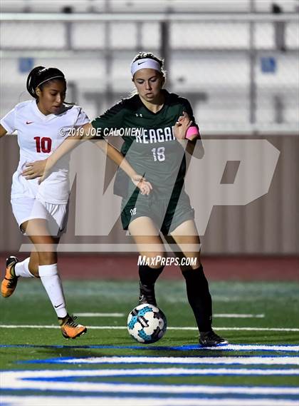 Thumbnail 2 in Reagan [Ronald] vs Judson (NEISD Tournament) photogallery.