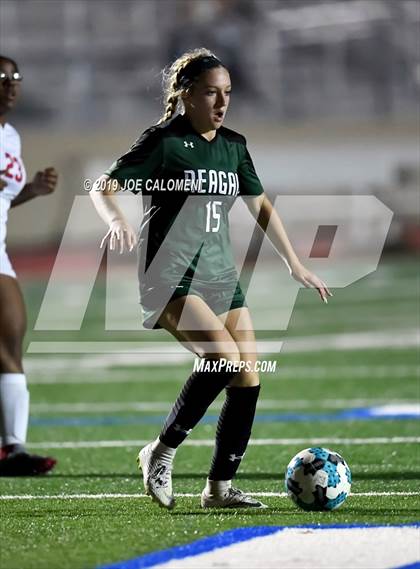 Thumbnail 3 in Reagan [Ronald] vs Judson (NEISD Tournament) photogallery.