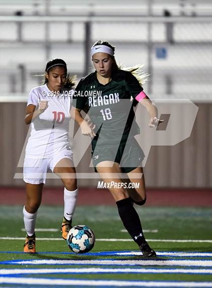 Thumbnail 1 in Reagan [Ronald] vs Judson (NEISD Tournament) photogallery.
