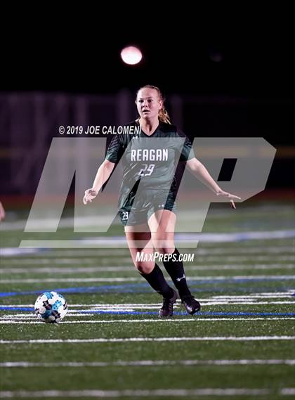Thumbnail 3 in Reagan [Ronald] vs Judson (NEISD Tournament) photogallery.
