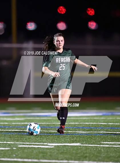 Thumbnail 3 in Reagan [Ronald] vs Judson (NEISD Tournament) photogallery.