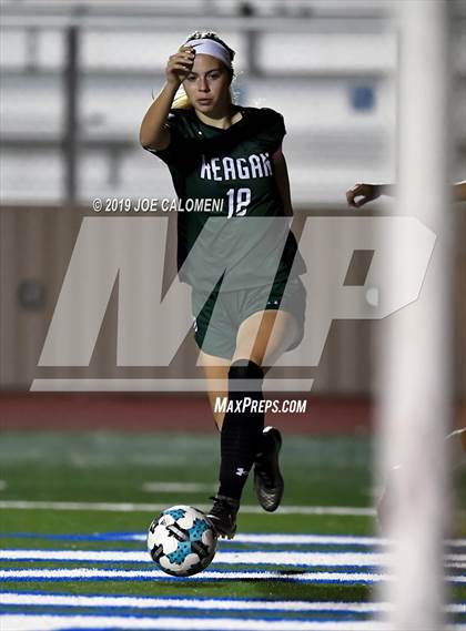 Thumbnail 3 in Reagan [Ronald] vs Judson (NEISD Tournament) photogallery.