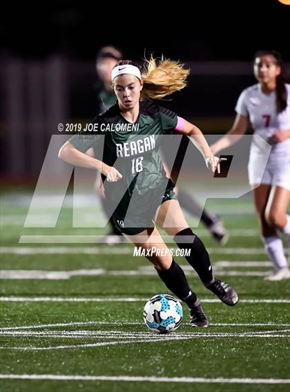 Thumbnail 1 in Reagan [Ronald] vs Judson (NEISD Tournament) photogallery.
