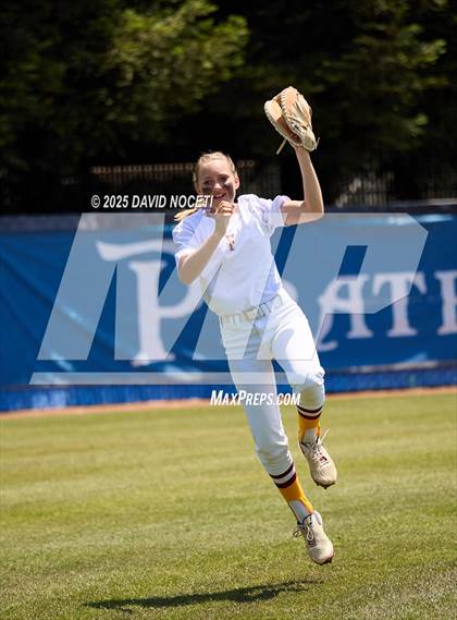 Thumbnail 3 in Foresthill vs Denair (CIF SJS Division 7 Final) photogallery.