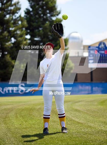 Thumbnail 3 in Foresthill vs Denair (CIF SJS Division 7 Final) photogallery.