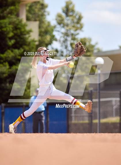 Thumbnail 2 in Foresthill vs Denair (CIF SJS Division 7 Final) photogallery.