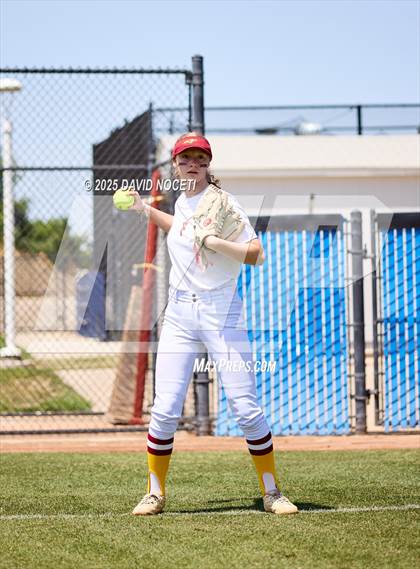 Thumbnail 2 in Foresthill vs Denair (CIF SJS Division 7 Final) photogallery.
