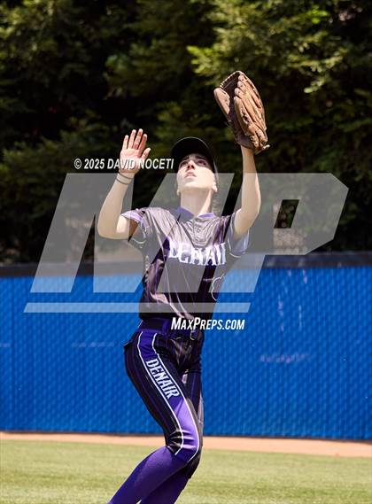 Thumbnail 2 in Foresthill vs Denair (CIF SJS Division 7 Final) photogallery.