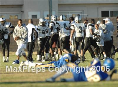 Thumbnail 3 in View Park Prep vs Riverside Christian (SS 8-Man D1 Final) photogallery.
