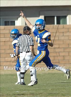 Thumbnail 2 in View Park Prep vs Riverside Christian (SS 8-Man D1 Final) photogallery.